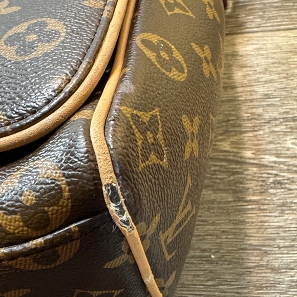 Monogram messenger bag - Picture 4 of 14